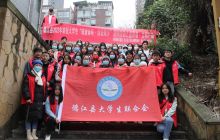 ​德江县：青年志愿者“返家乡”，文明行动“显担当”
