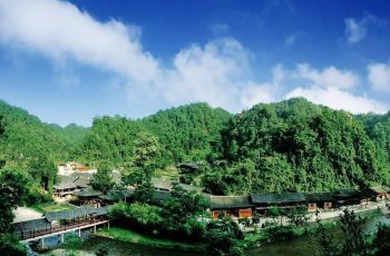 越过千山万水，与你相约尧上古寨