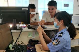 国庆假日，碧江交警这样过