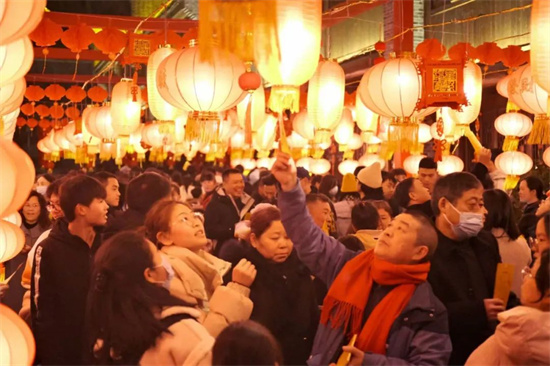 日均客流超4万 bat365官网登录下载_365彩票官方下载手机_365bet大陆华人的网站中南门有点“热”